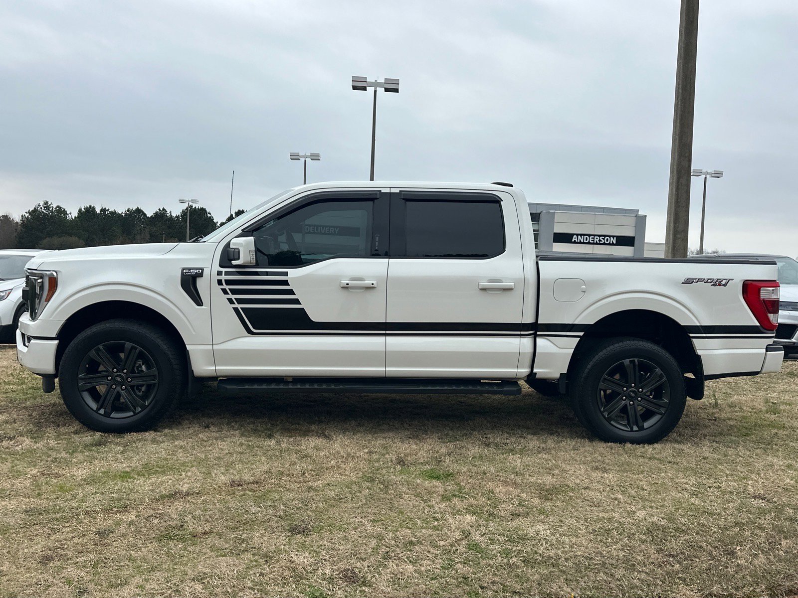Used 2023 Ford F150 Lariat w/ Equipment Group 502A High image 5
