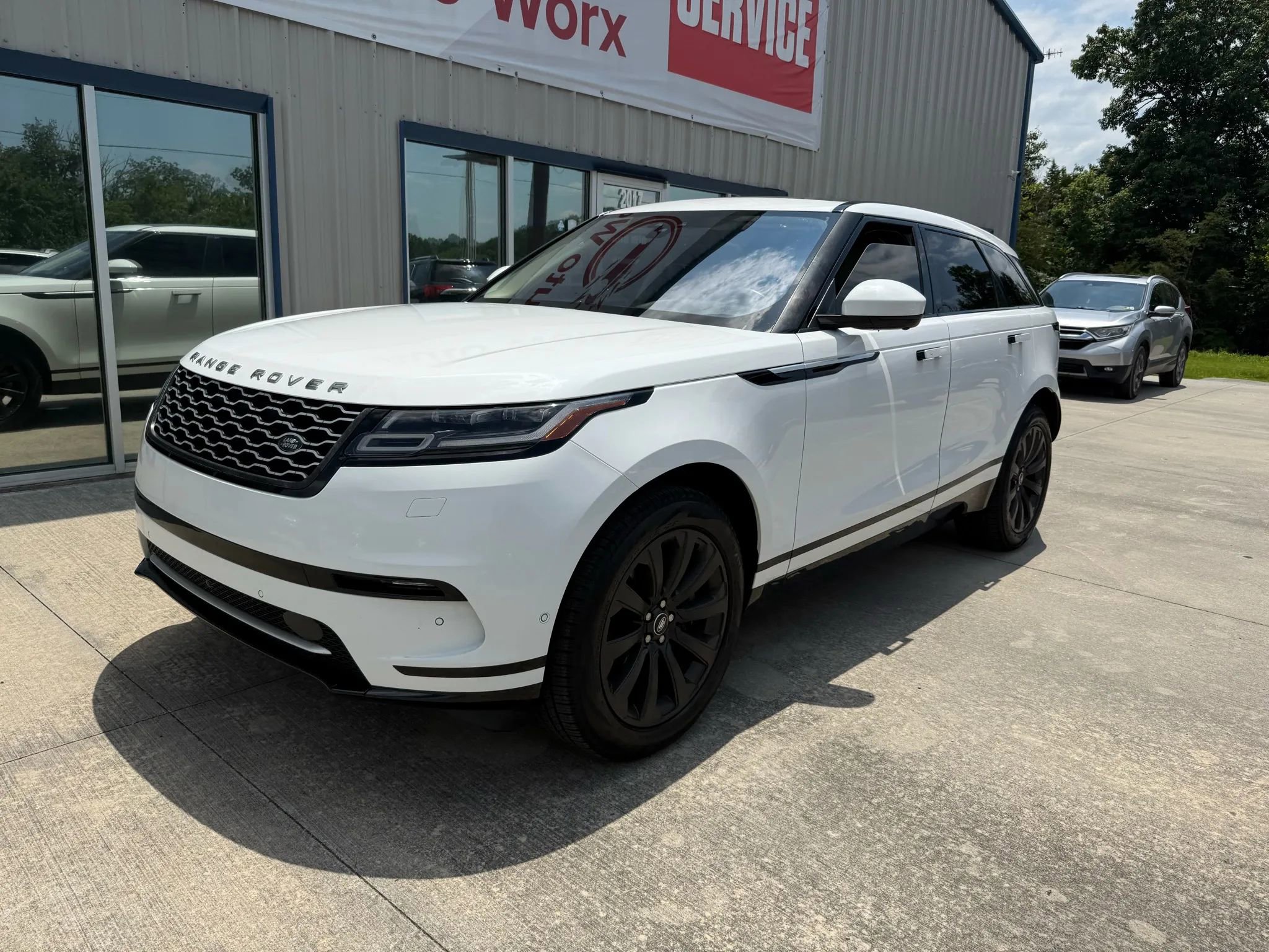 Used 2020 Land Rover Range Rover Velar S image 28