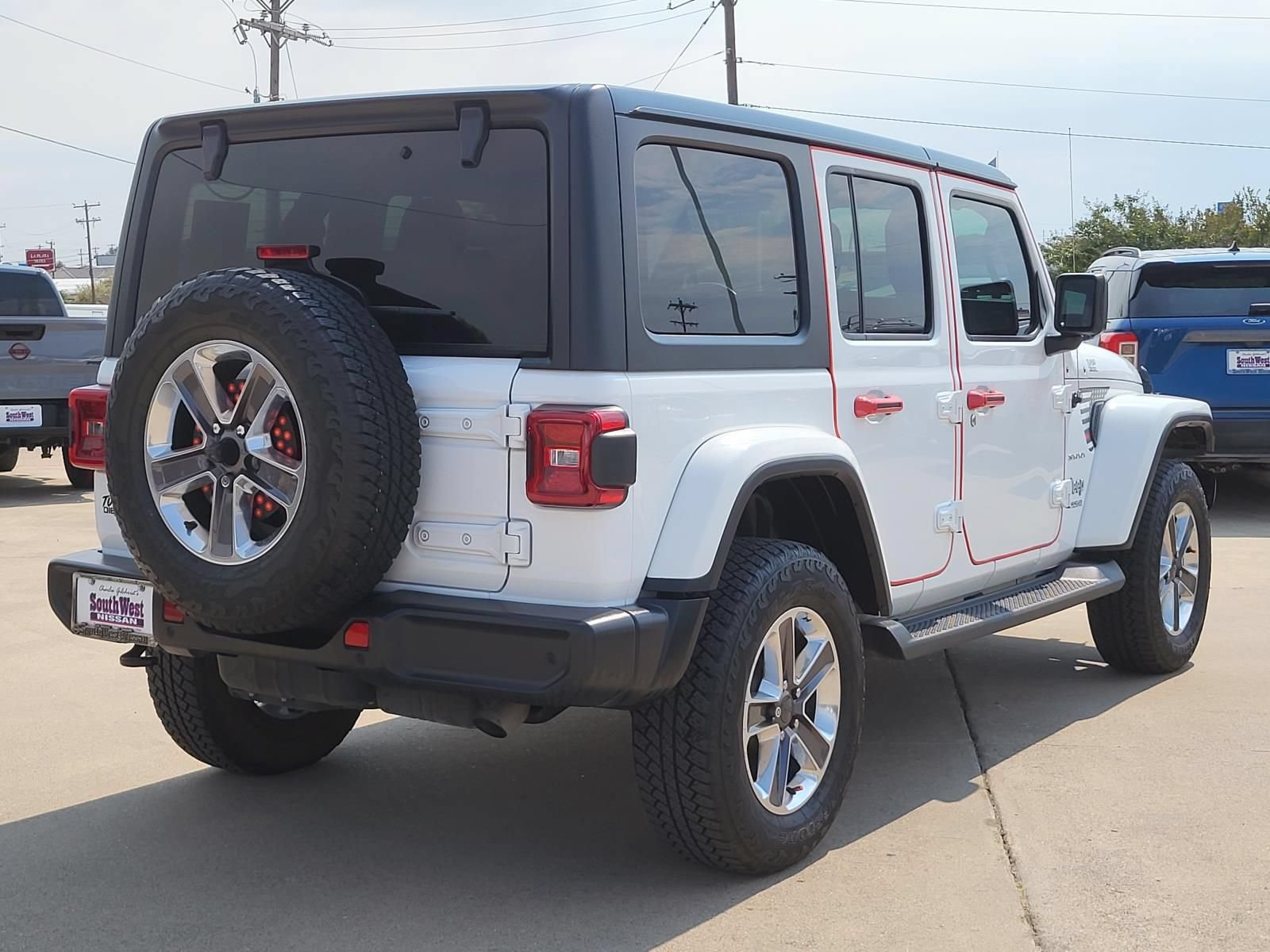Used 2020 Jeep Wrangler Unlimited Sahara AWD/4WD image 5