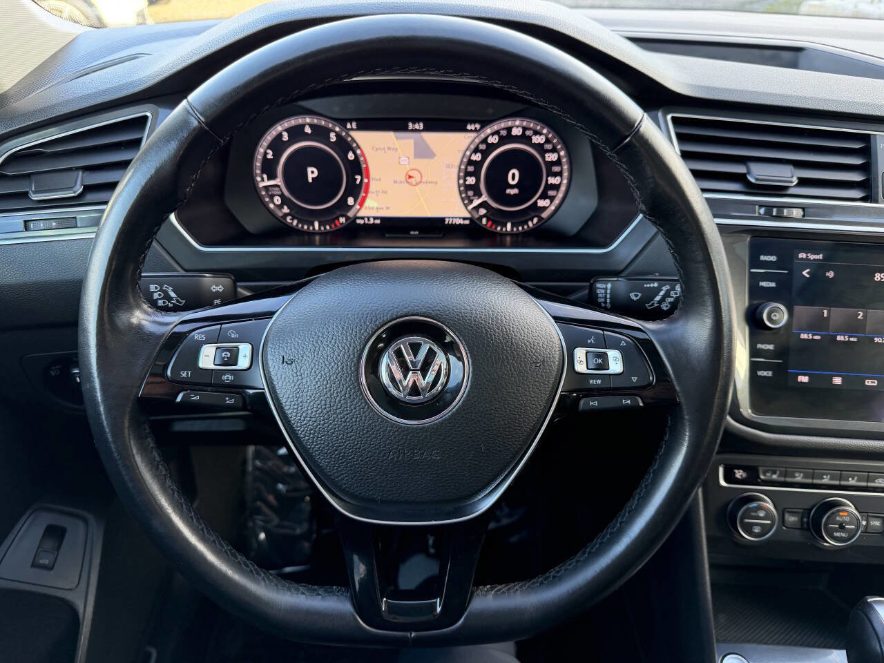 Used 2019 Volkswagen Tiguan SEL Premium w/ 3rd Row Seat Package image 22