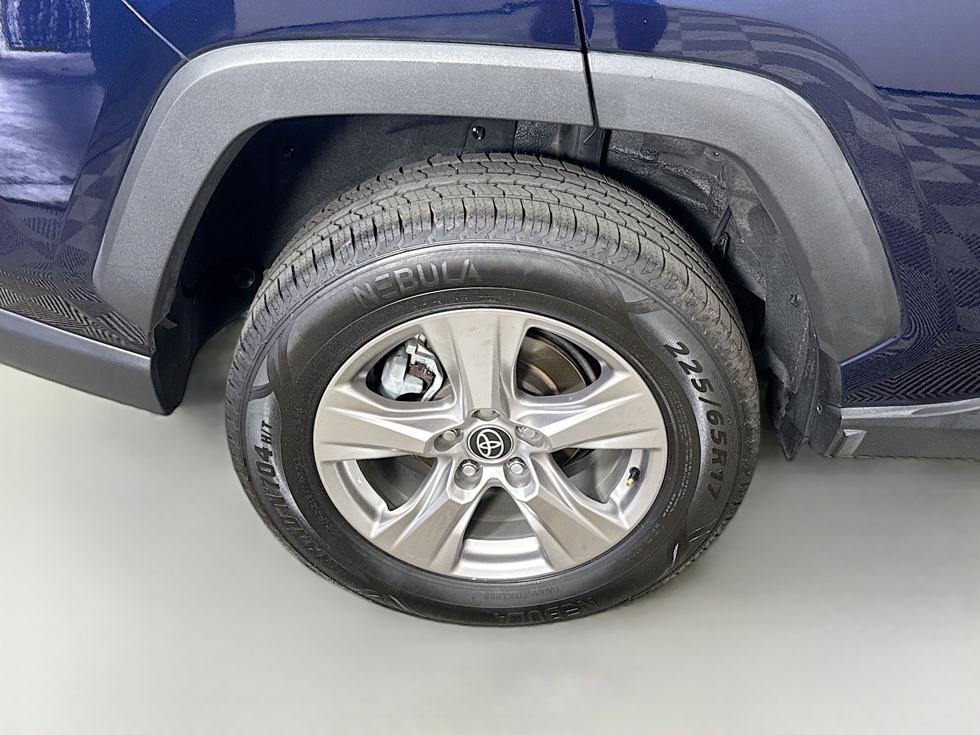 Used 2022 Toyota RAV4 XLE w/ Convenience Package image 33