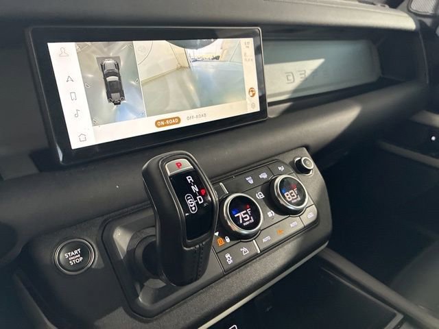 Used 2024 Land Rover Defender 110 S image 29