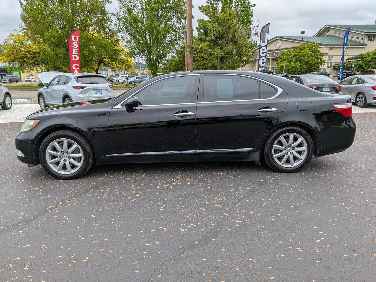 Used 2007 Lexus LS 460 L RWD image 5