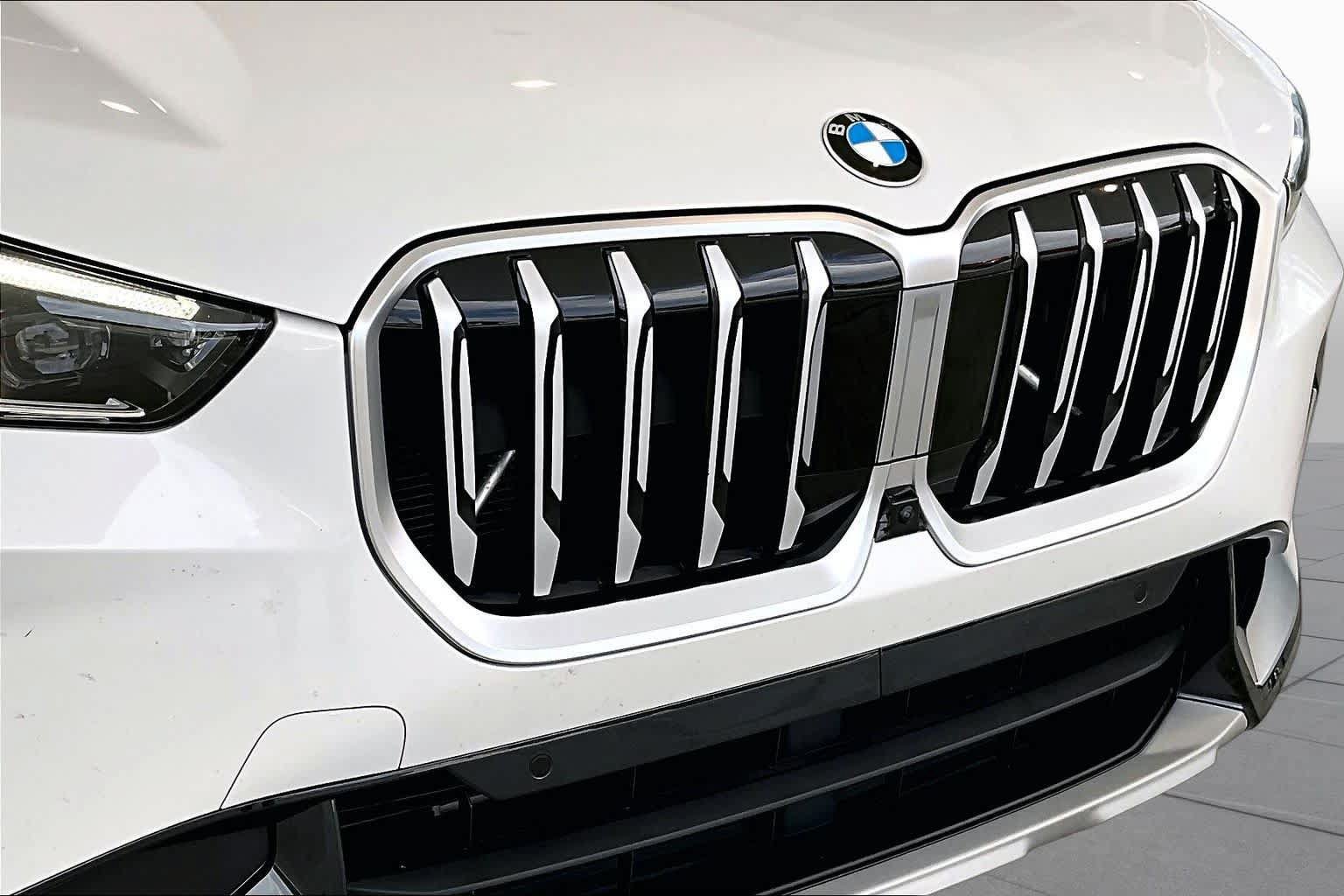 Used 2025 BMW X1 xDrive28i w/ Technology Package AWD/4WD image 29