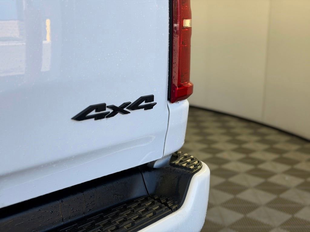 Used 2025 RAM 1500 Limited AWD/4WD image 13