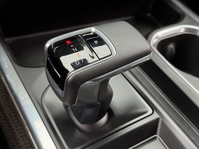 Used 2025 Chevrolet Silverado 1500 RST AWD/4WD image 22
