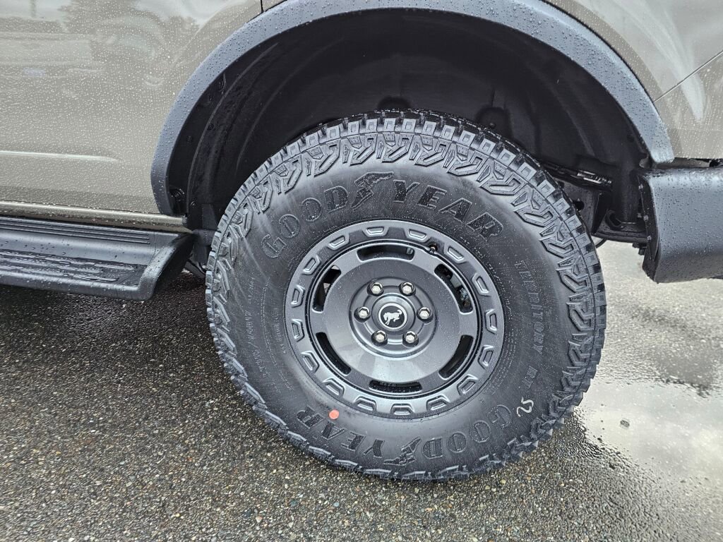 New 2025 Ford Bronco Outer Banks w/ Sasquatch Package image 7