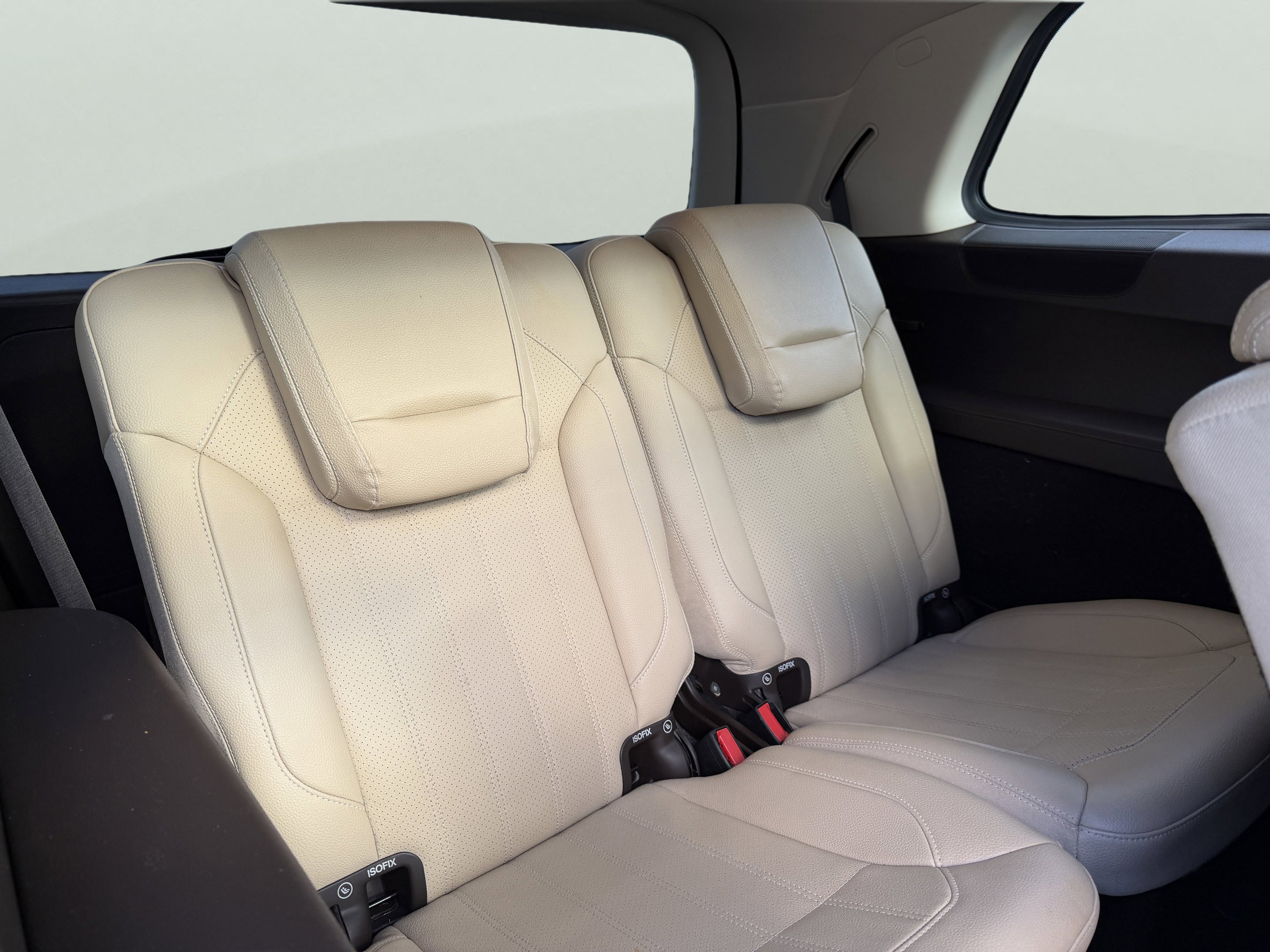 Used 2018 Mercedes-Benz GLS 450 4MATIC w/ Premium Package image 44