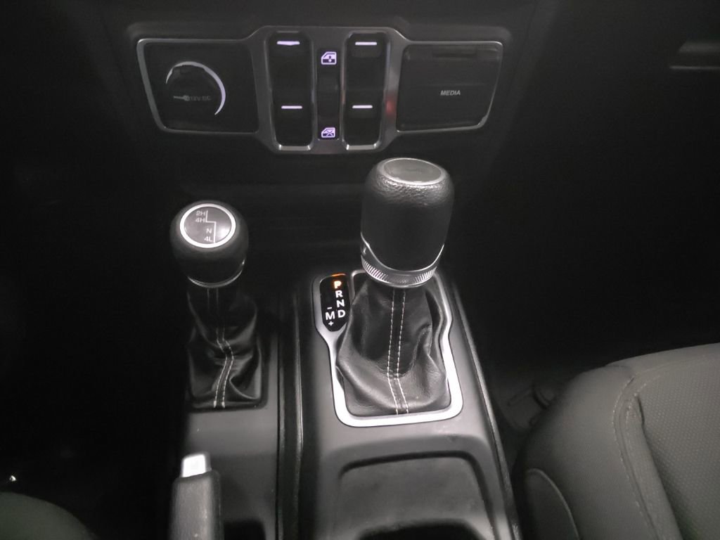 Used 2021 Jeep Wrangler Unlimited Sahara w/ Uconnect 4C Nav & Sound Group image 24