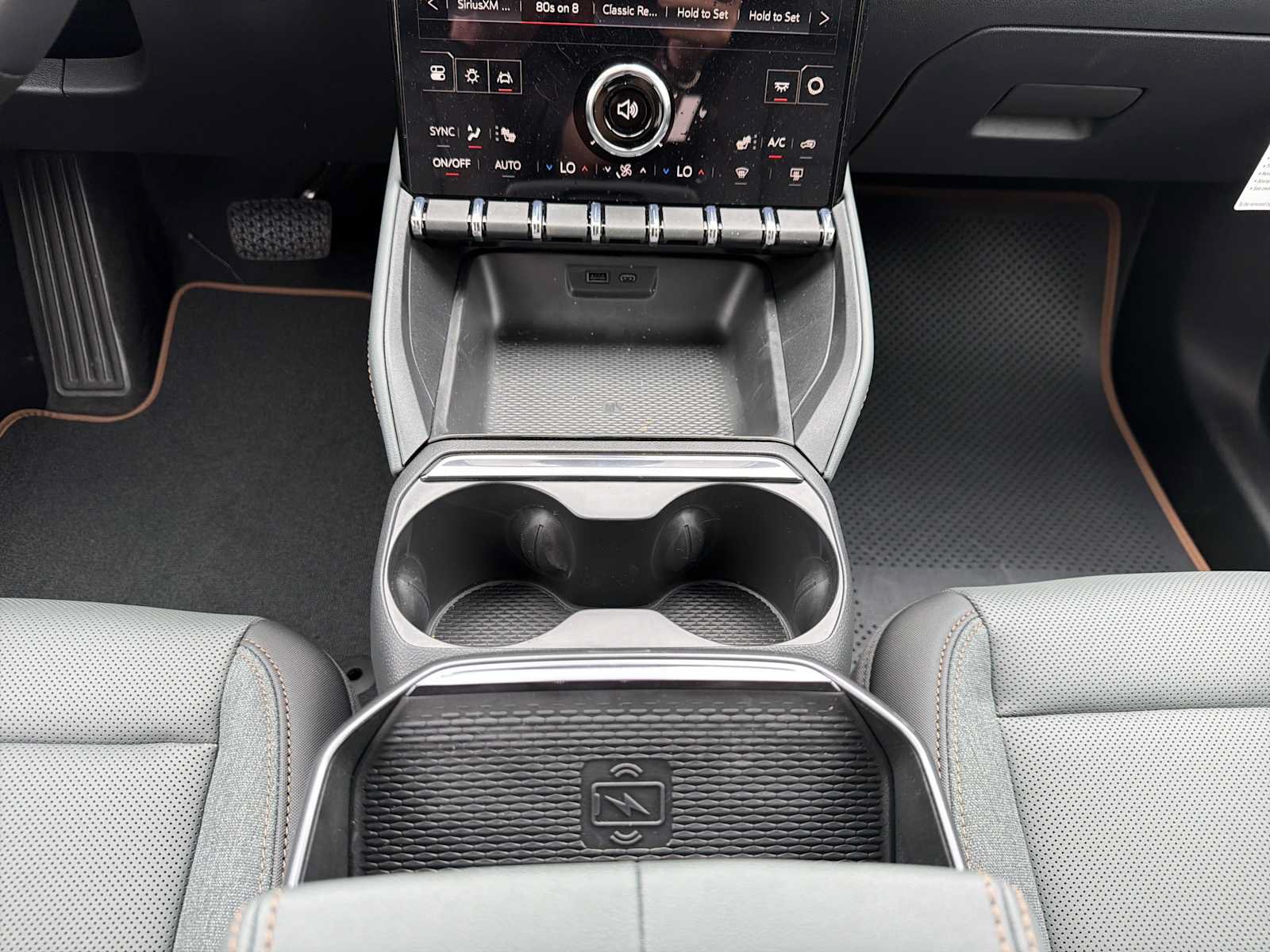 New 2027 GMC Terrain AT4 AWD/4WD image 4