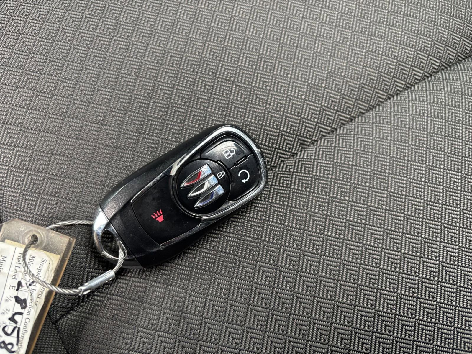 Used 2025 Buick Encore GX Preferred AWD/4WD image 23