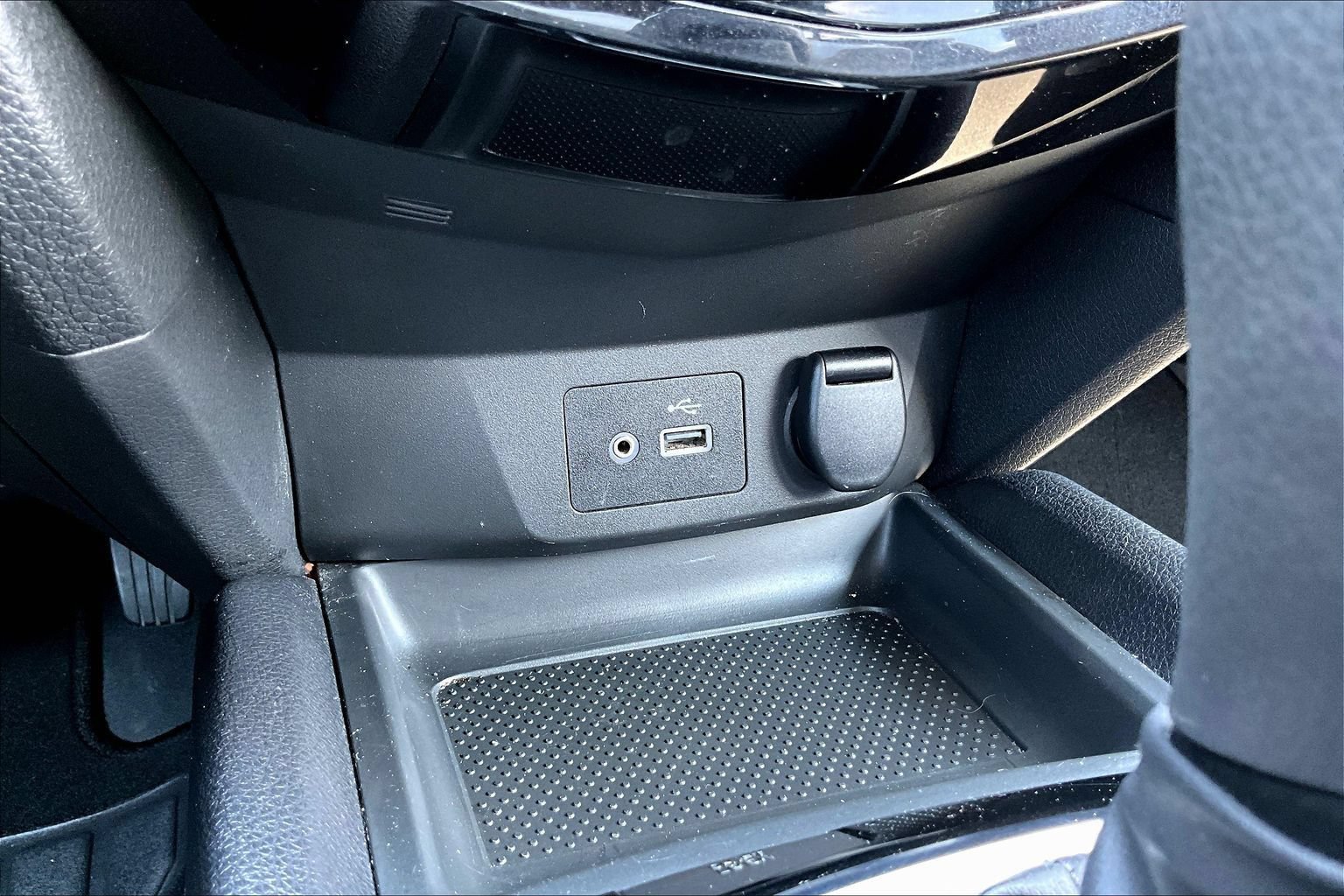 Used 2020 Nissan Rogue Sport SV AWD/4WD image 13