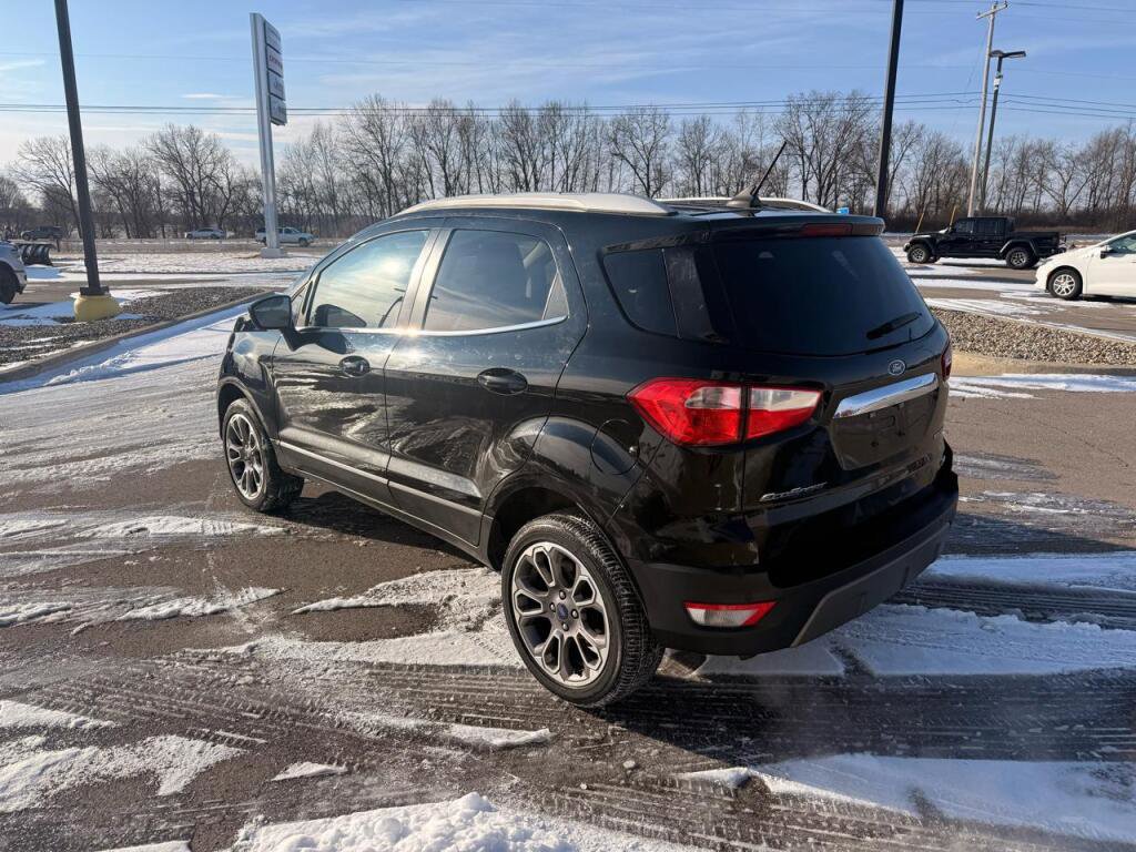 Used 2022 Ford EcoSport Titanium image 5
