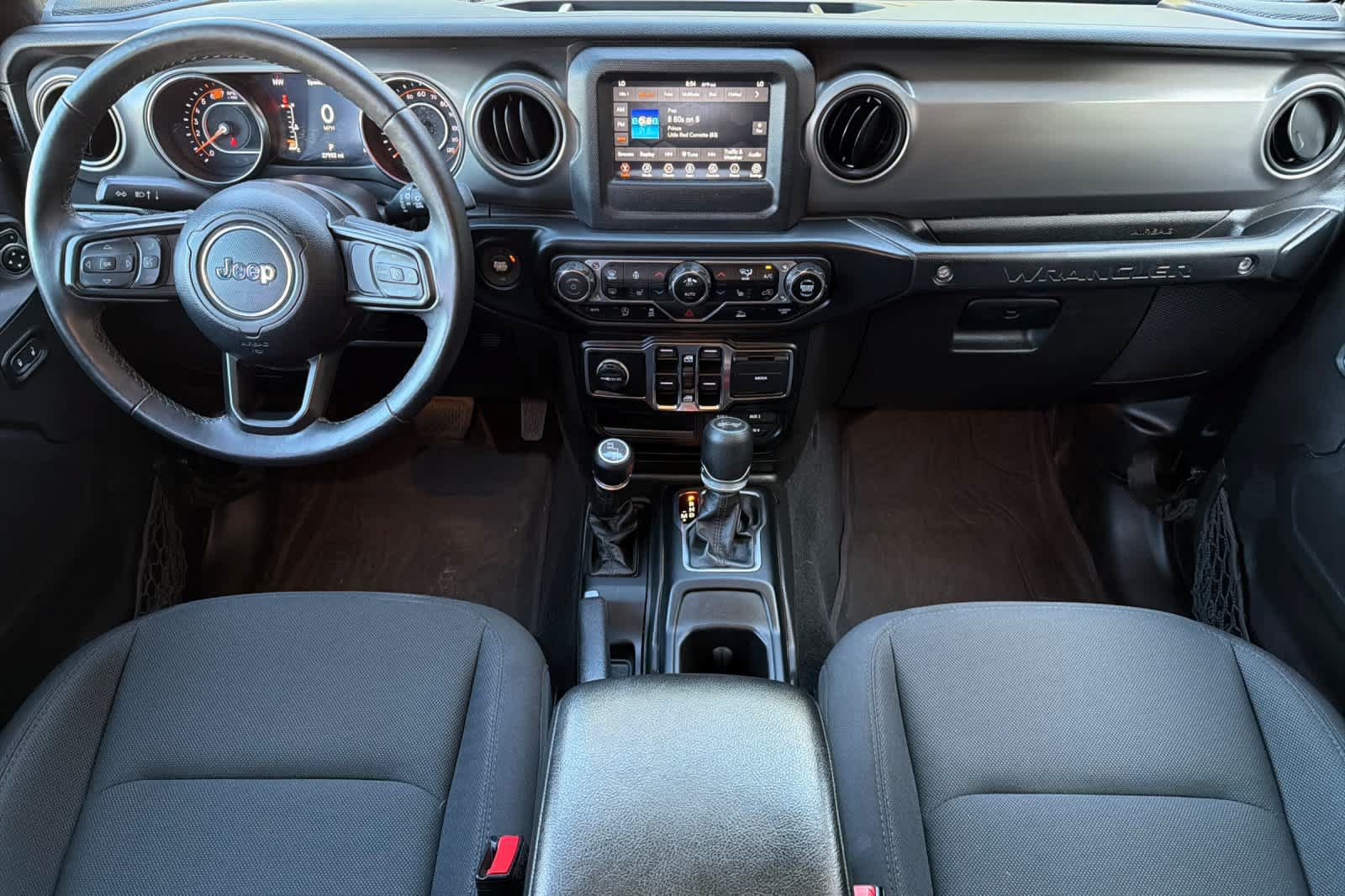 Used 2023 Jeep Wrangler Unlimited Sport AWD/4WD image 3
