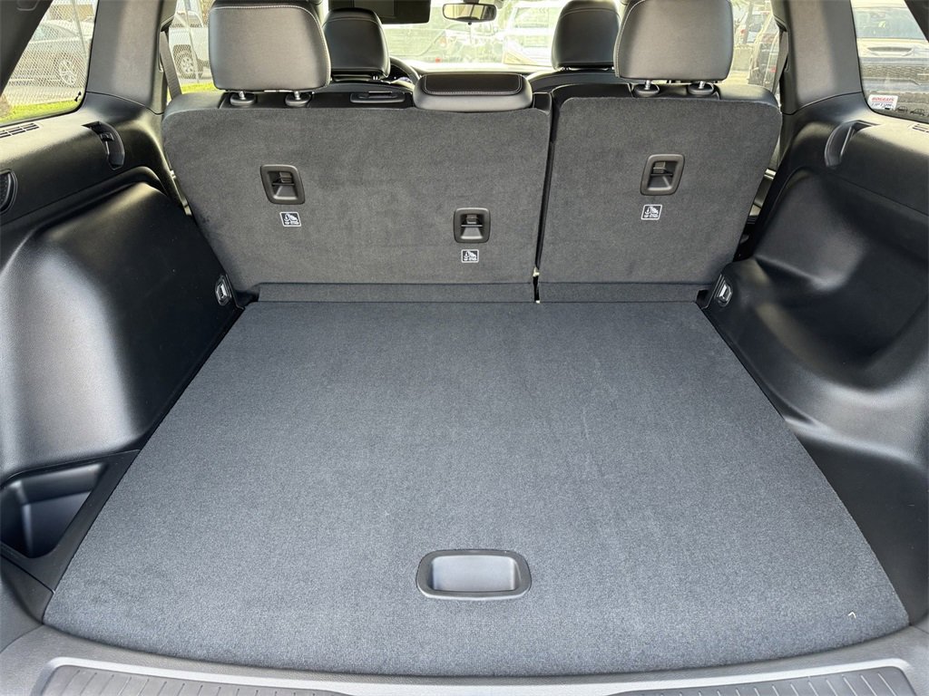 New 2024 Jeep Grand Cherokee Limited w/ Black Appearance Package image 13