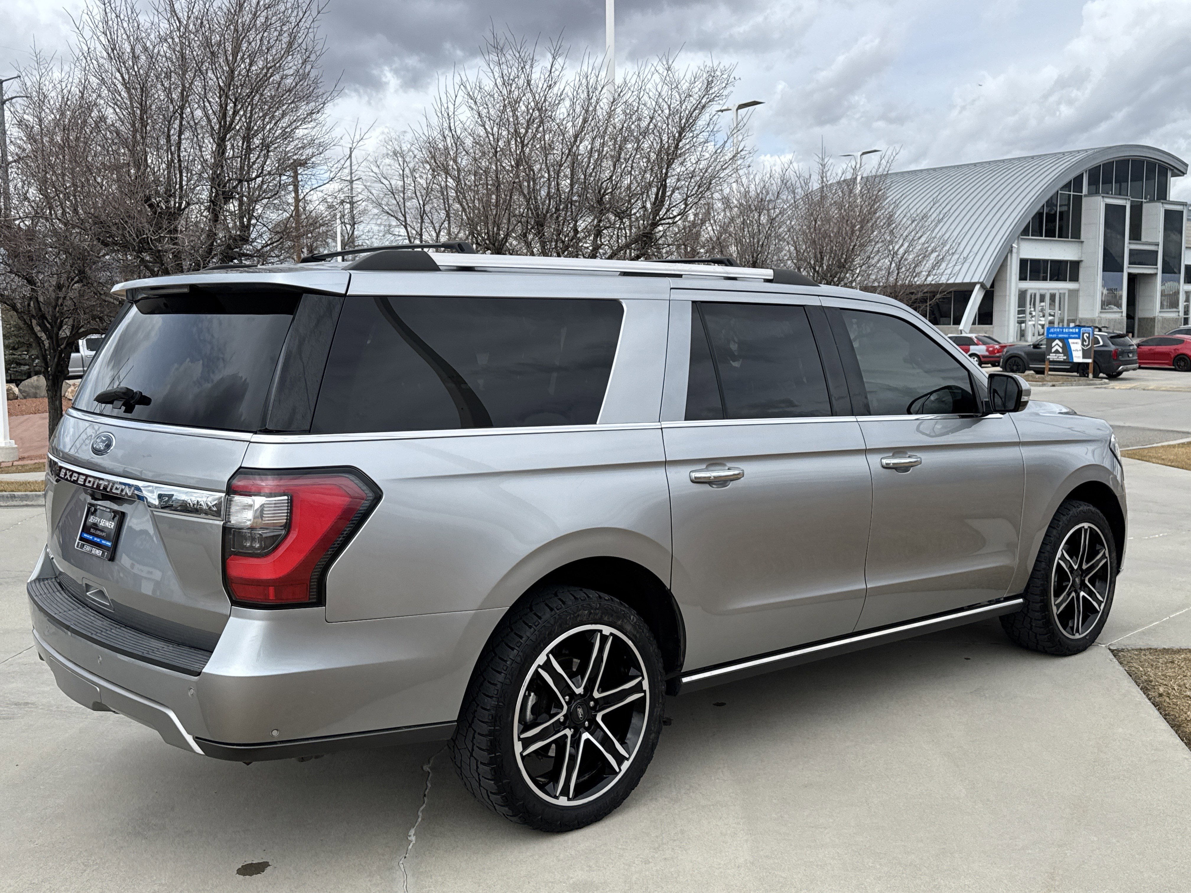 Used 2021 Ford Expedition Max Limited image 5