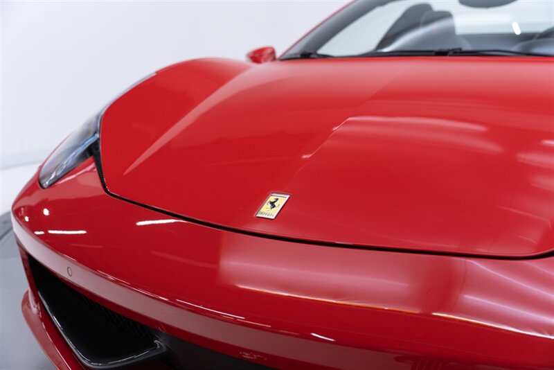 Used 2012 Ferrari 458 Spider RWD image 20