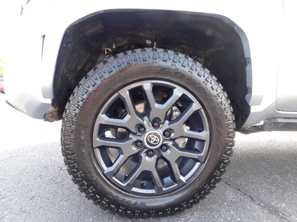 Used 2024 Toyota Tacoma TRD Sport w/ TRD Sport Upgrade Package AWD/4WD image 13