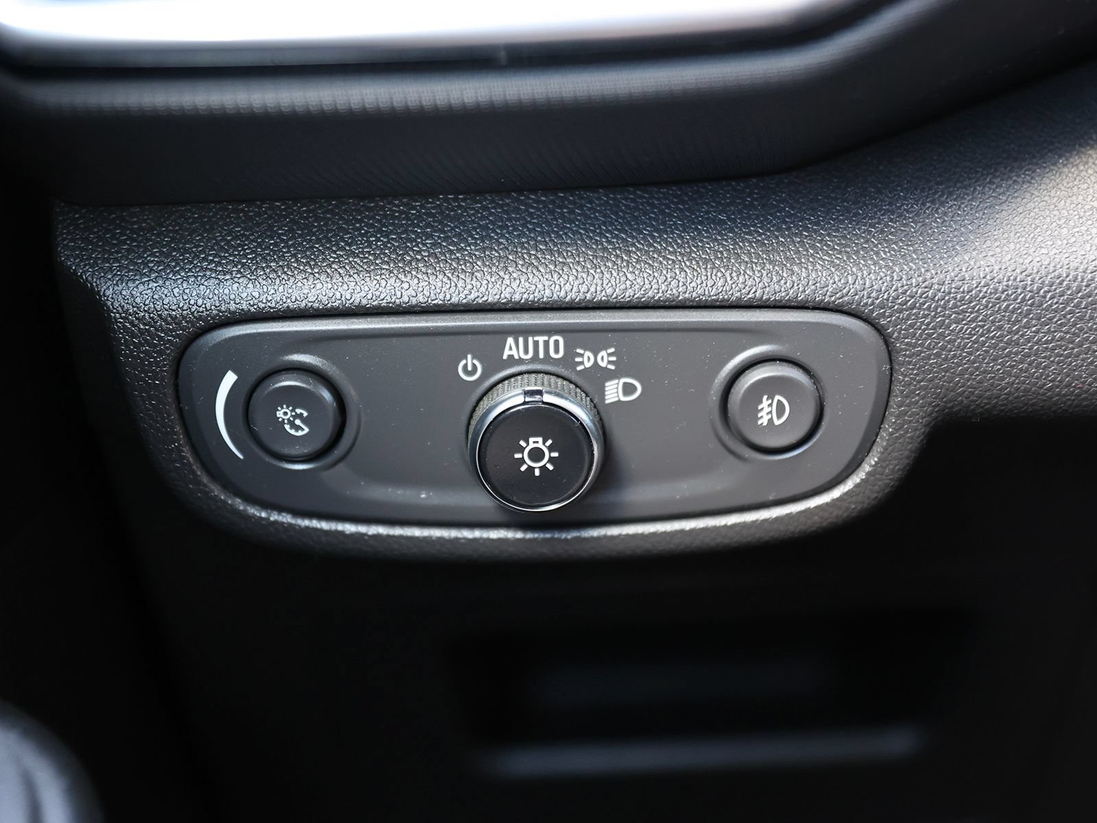 Used 2023 Chevrolet TrailBlazer LT w/ Convenience Package AWD/4WD image 32