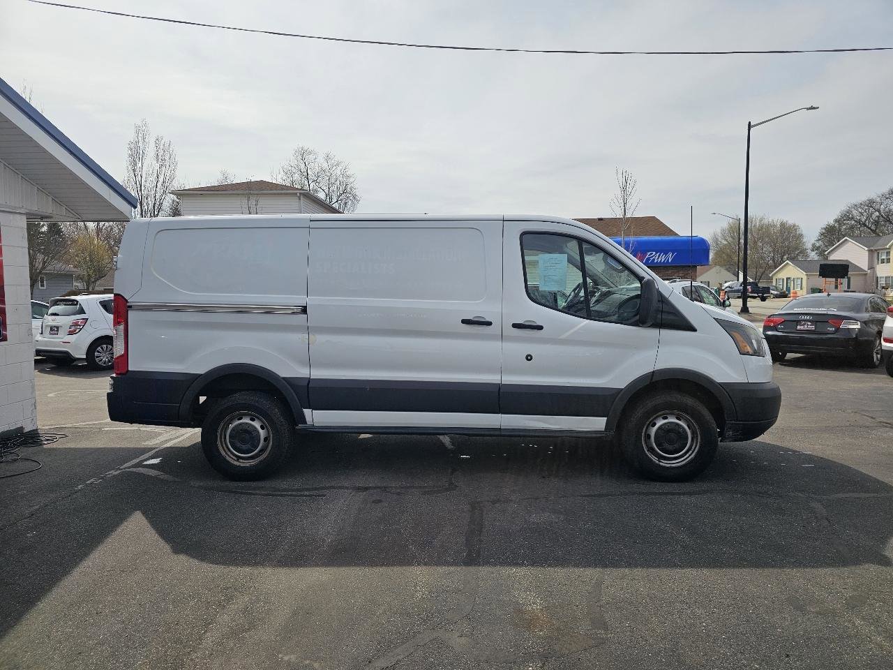Used 2015 Ford Transit 250 130 Low Roof RWD image 13