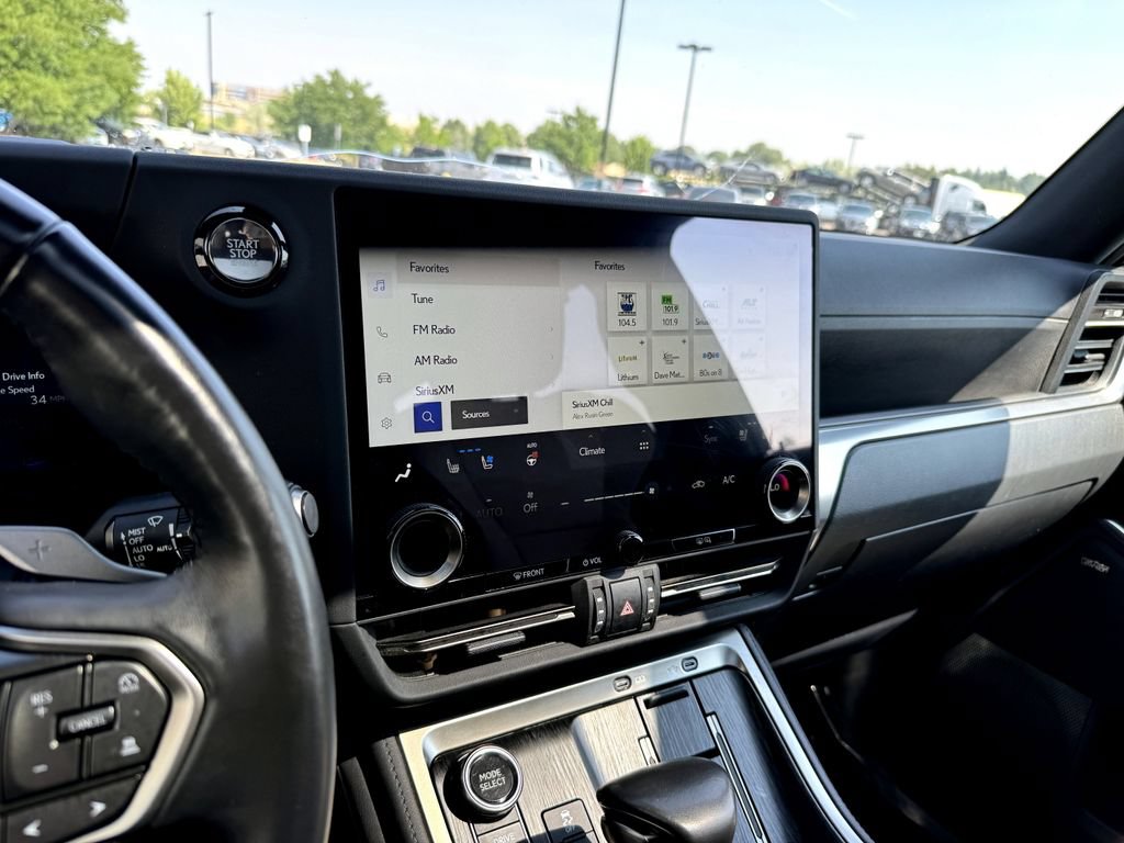 Used 2024 Lexus GX 550 AWD/4WD image 23