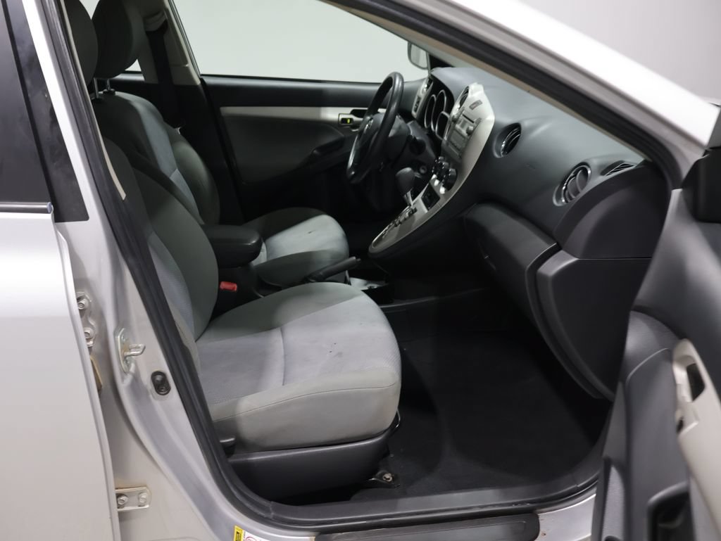 Used 2009 Toyota Matrix FWD image 19