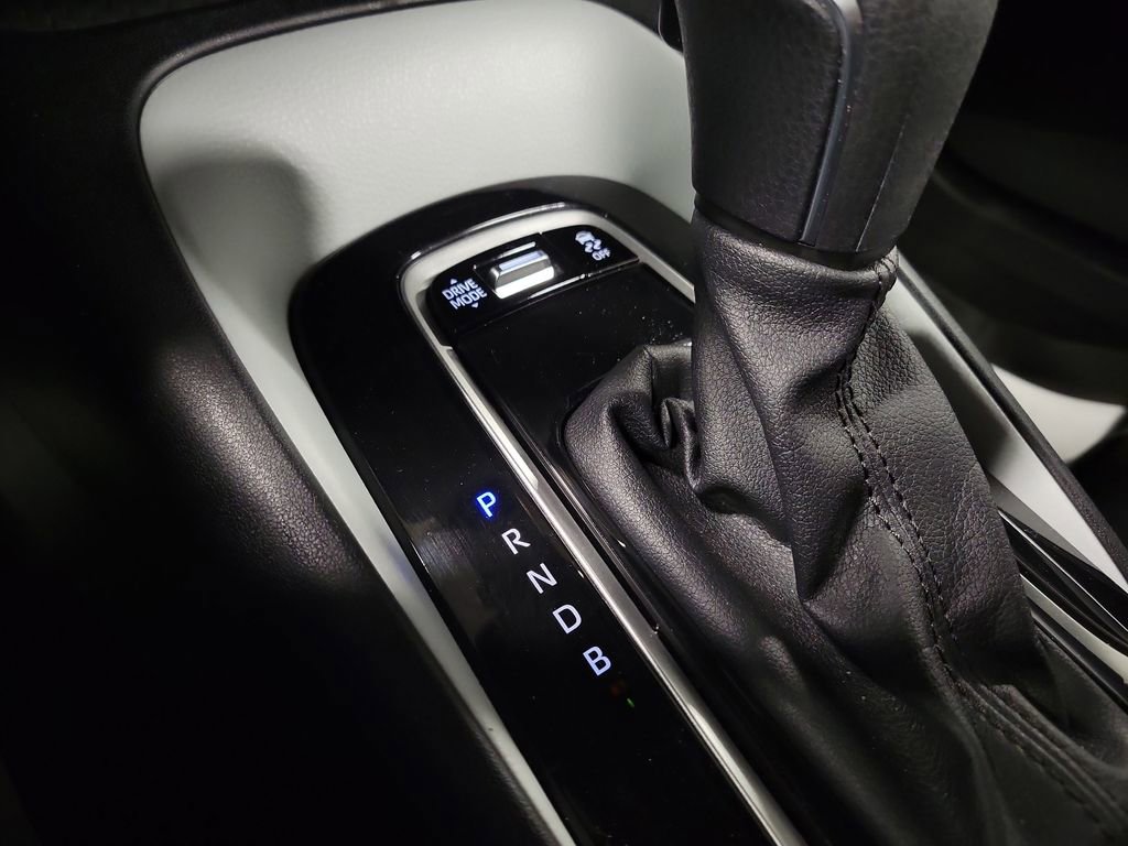 Used 2023 Toyota Corolla SE image 16