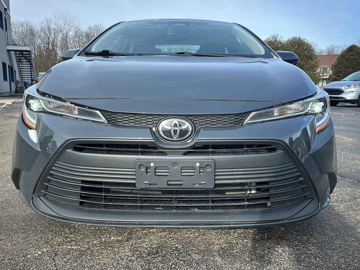 Used 2023 Toyota Corolla LE image 2