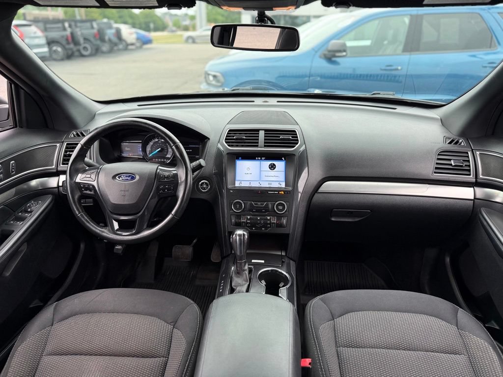 Certified 2019 Ford Explorer XLT AWD/4WD image 2