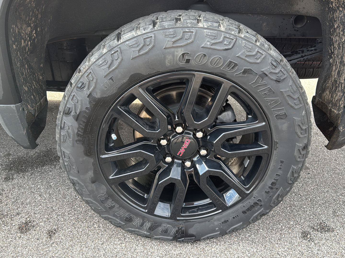 Used 2024 GMC Sierra 1500 Pro w/ Graphite Edition AWD/4WD image 16