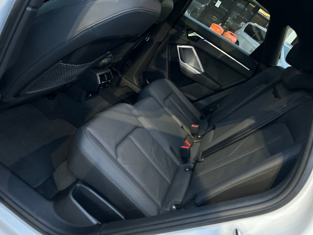 Used 2025 Audi Q3 2.0T Premium image 23