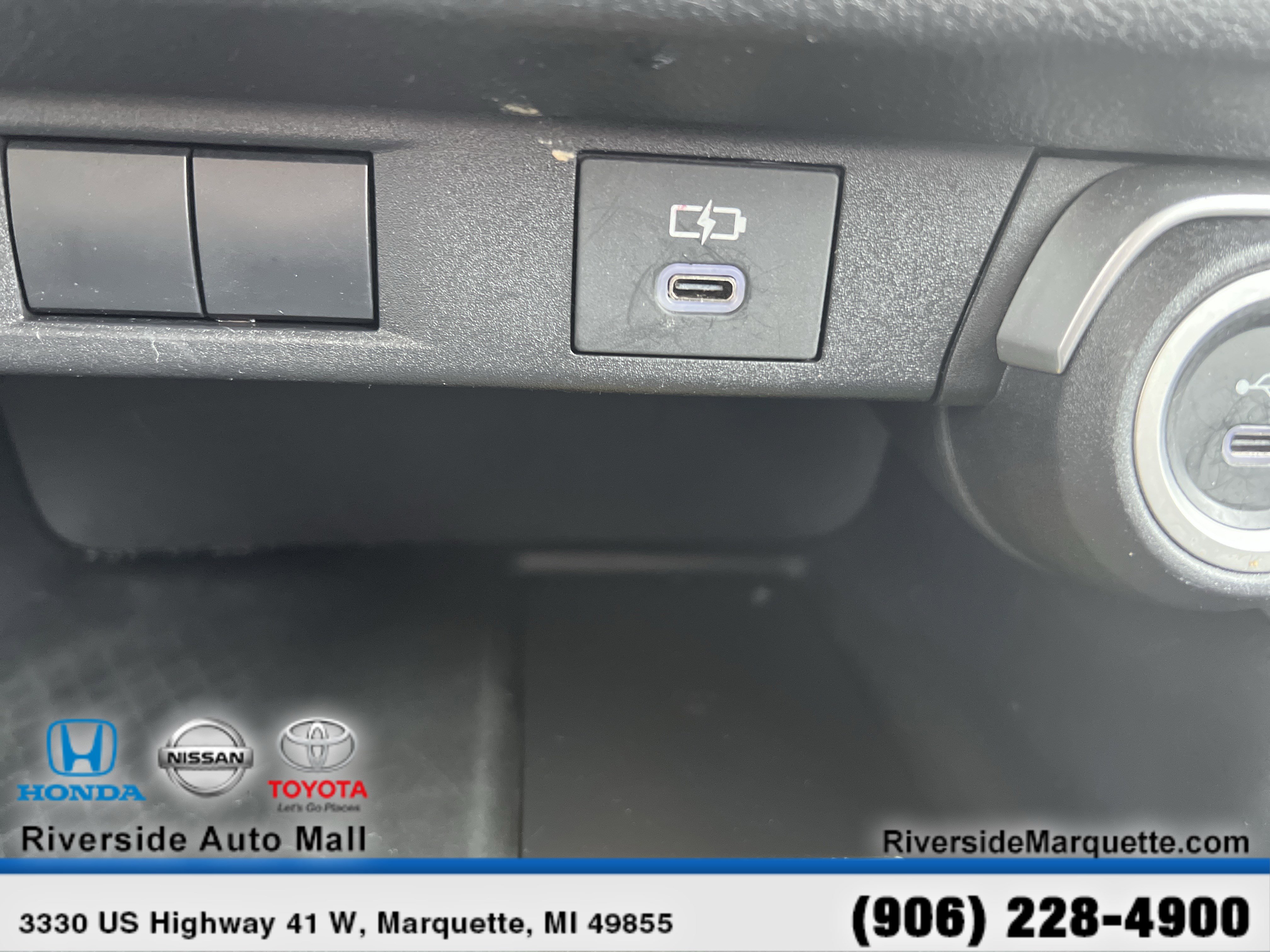 Used 2025 Toyota Grand Highlander AWD image 18