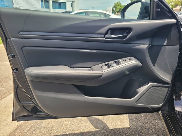 New 2026 Nissan Altima 2.5 SV w/ SV Premium Package FWD image 7