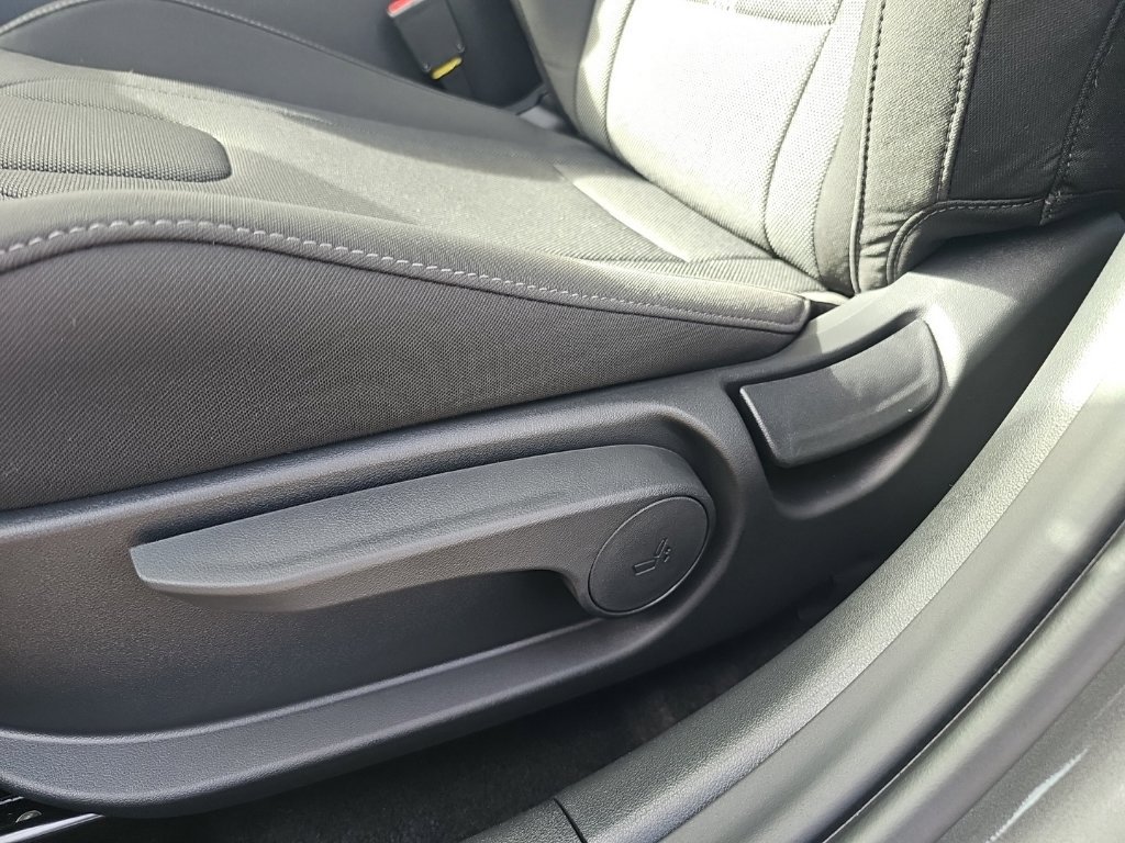 New 2026 Hyundai Elantra SE FWD image 14