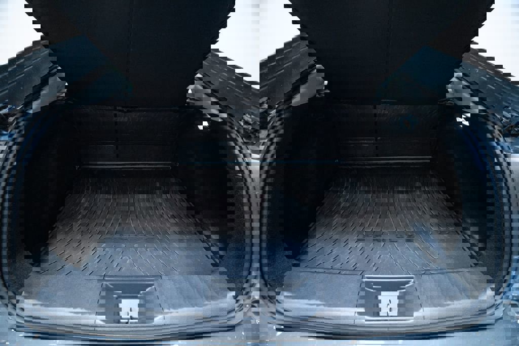 Used 2024 Toyota Prius XLE image 38