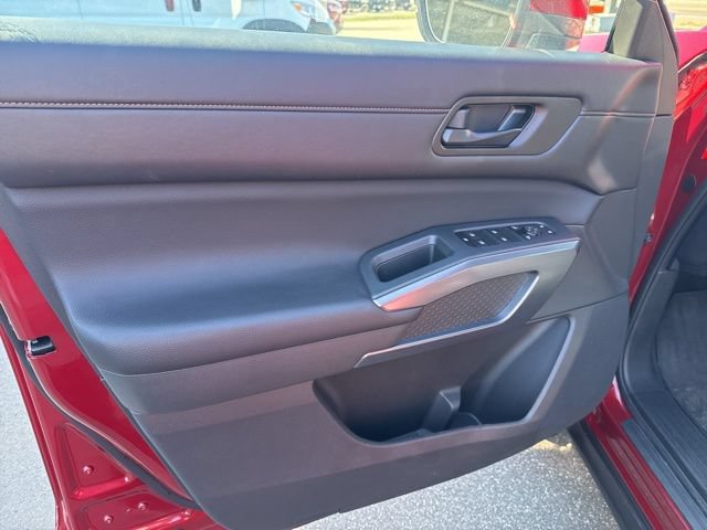Used 2024 Nissan Pathfinder Rock Creek AWD/4WD image 20