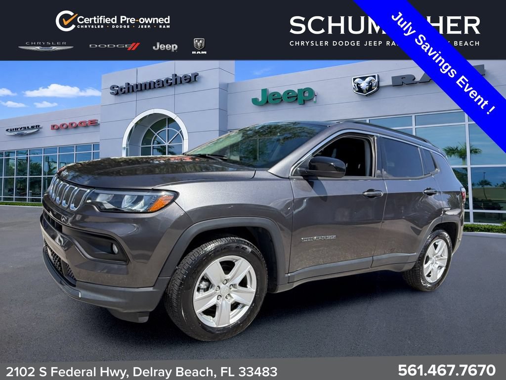 Certified 2022 Jeep Compass Latitude w/ Sun and Sound Group FWD image 3