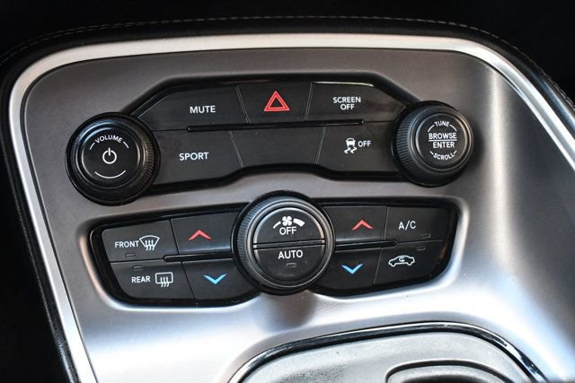Used 2022 Dodge Challenger SXT w/ Blacktop Package image 25