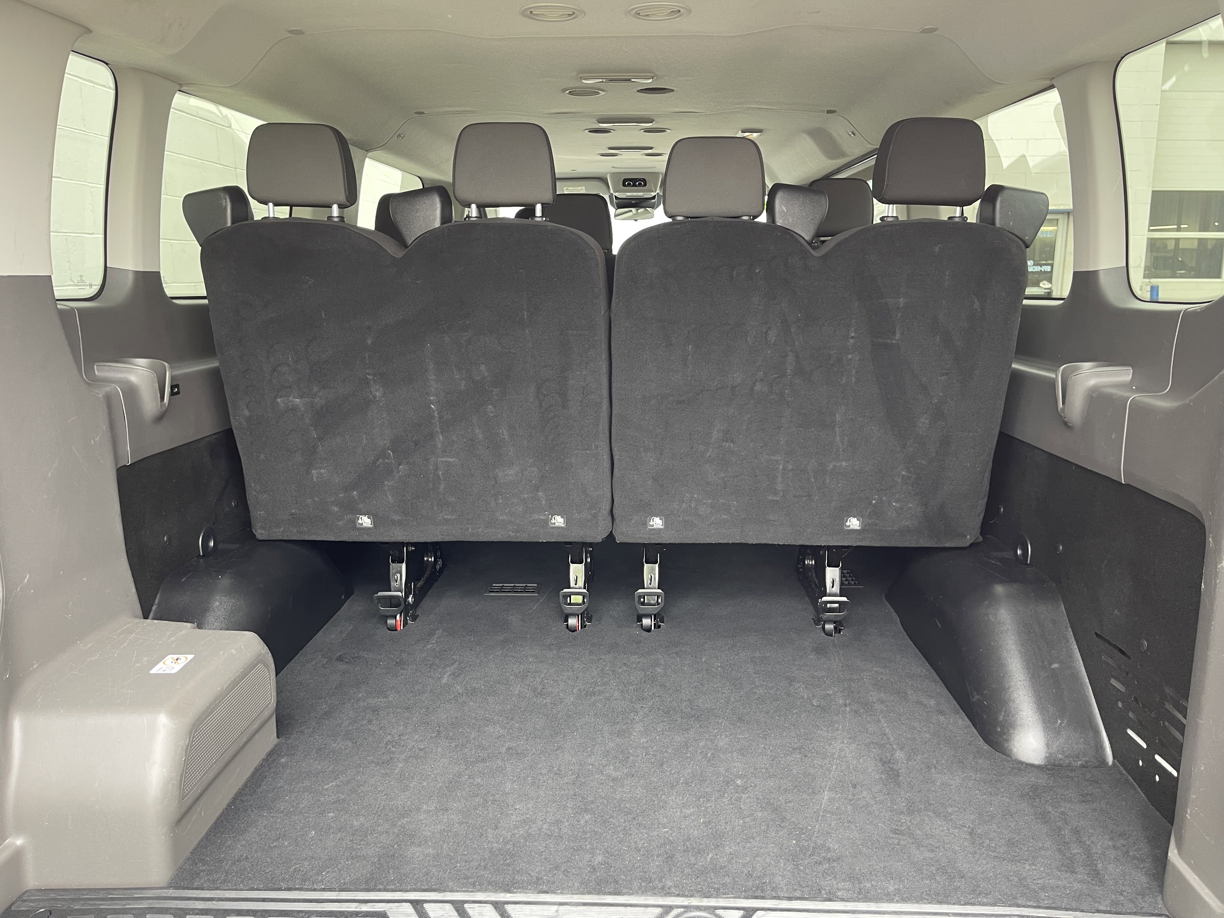 Used 2023 Ford Transit 350 XLT image 17