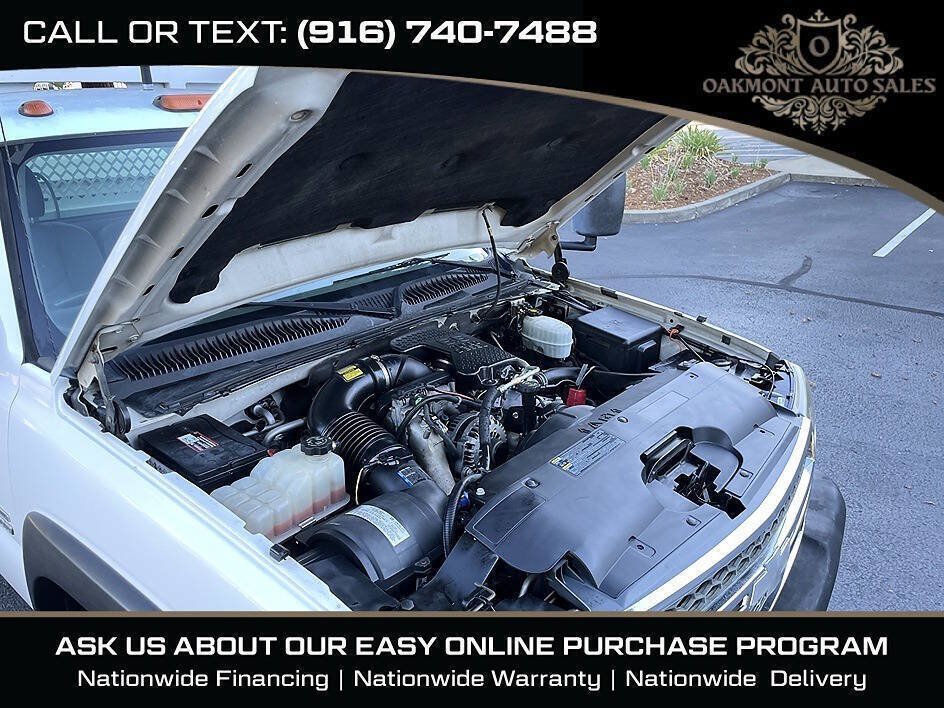 Used 2007 Chevrolet Silverado 3500 2WD Regular Cab w/ Heavy-Duty Power Package image 26