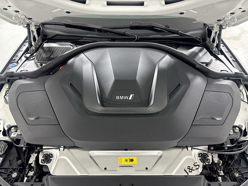 Used 2023 BMW i4 eDrive35 image 36