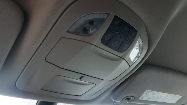 Certified 2024 Chrysler Pacifica Touring-L image 21