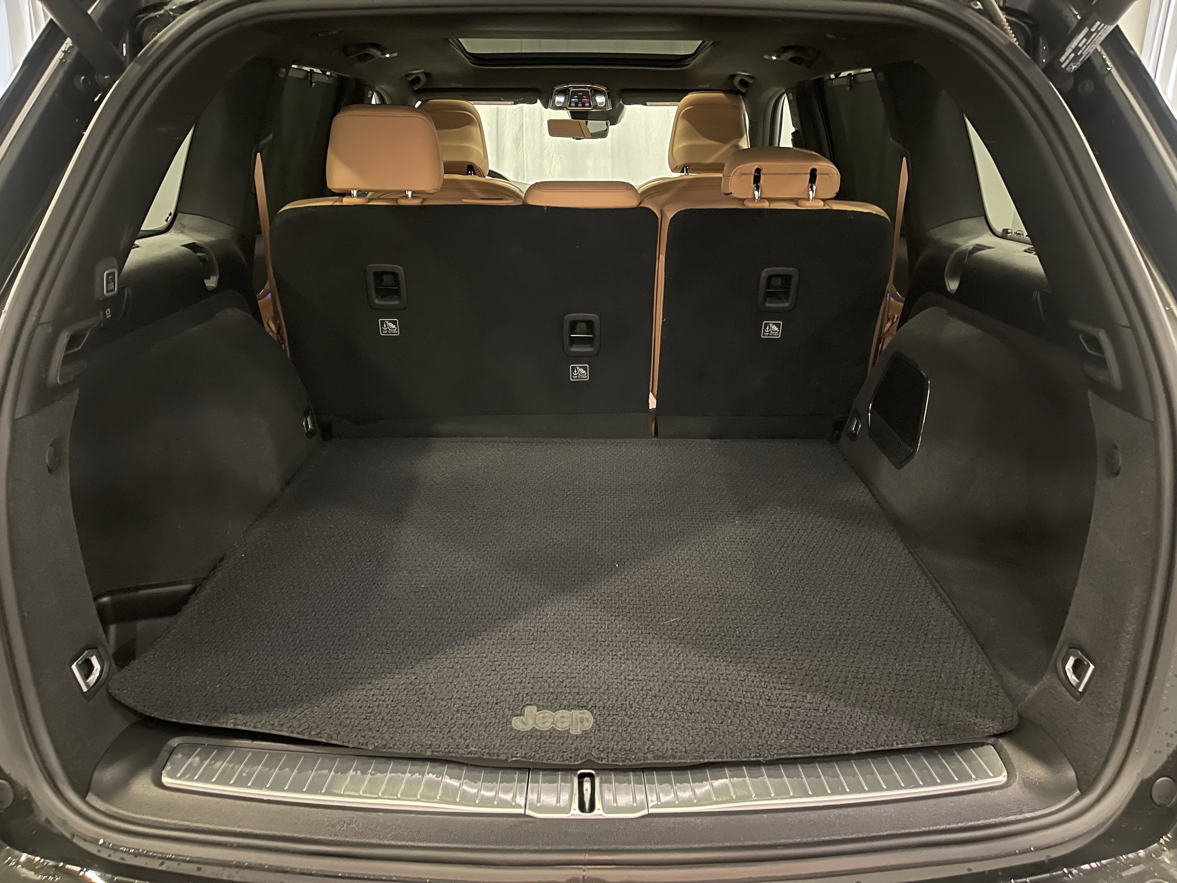 Used 2023 Jeep Grand Cherokee Summit image 27