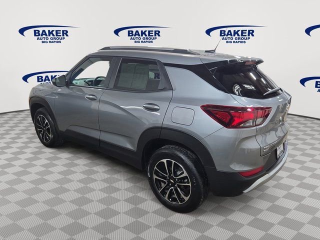 Used 2025 Chevrolet TrailBlazer LT image 6