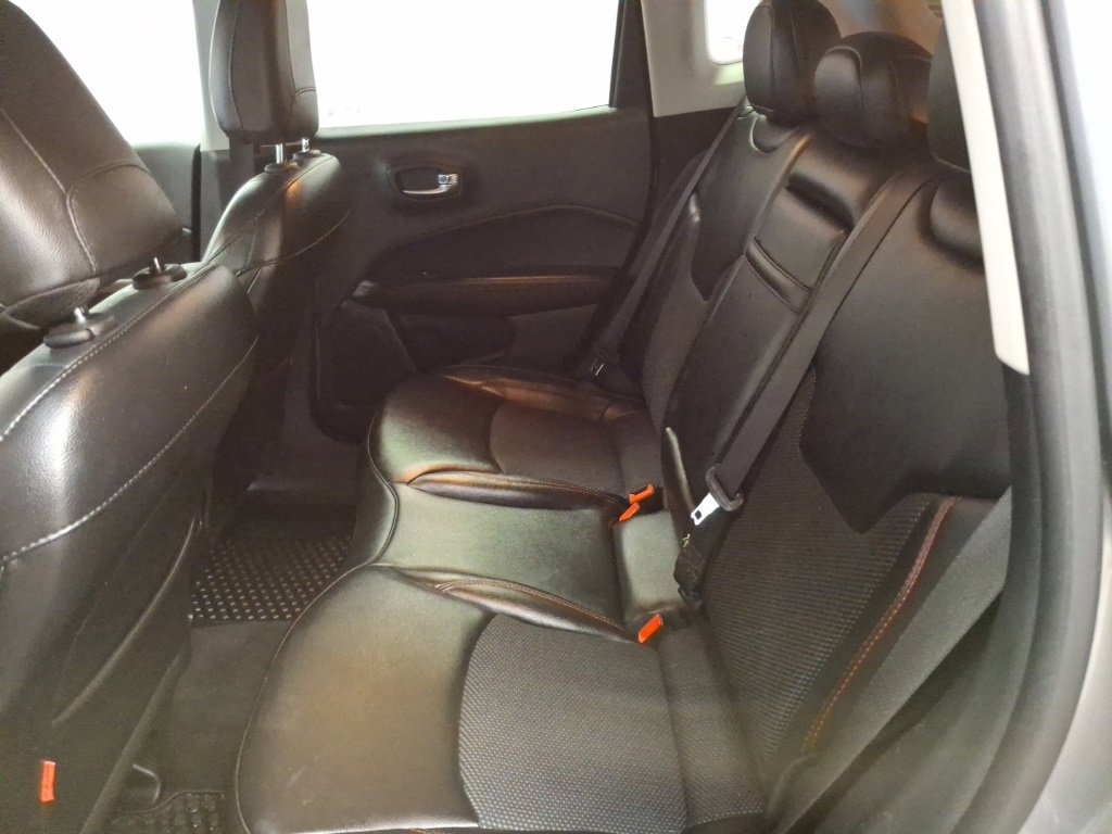 Used 2019 Jeep Compass Trailhawk image 12