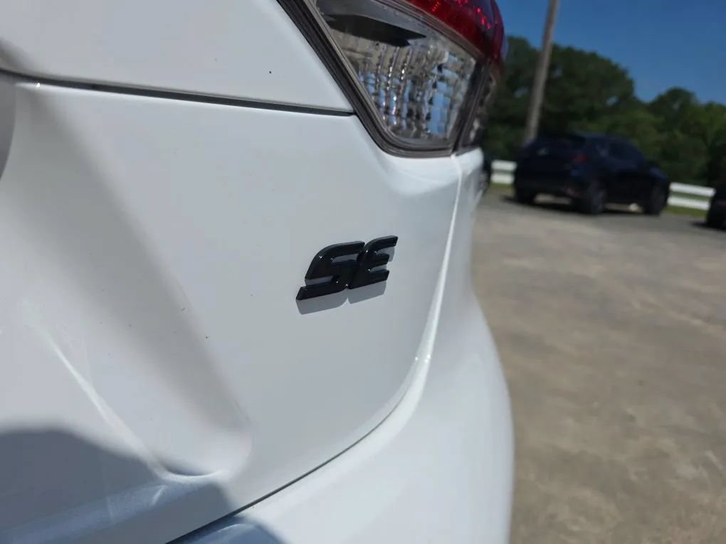 Used 2021 Toyota Corolla SE FWD image 11