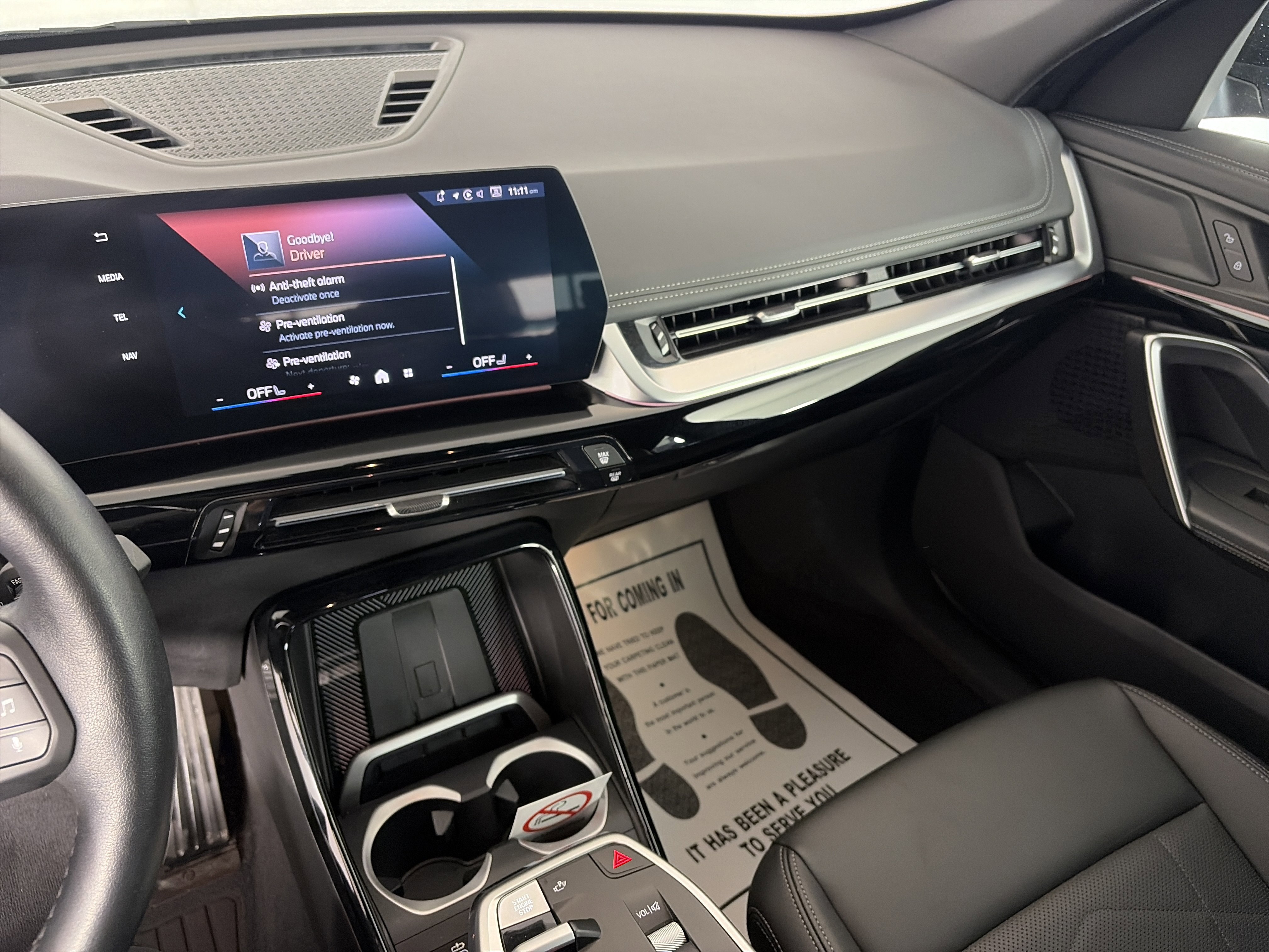 Used 2025 BMW X1 xDrive28i image 4