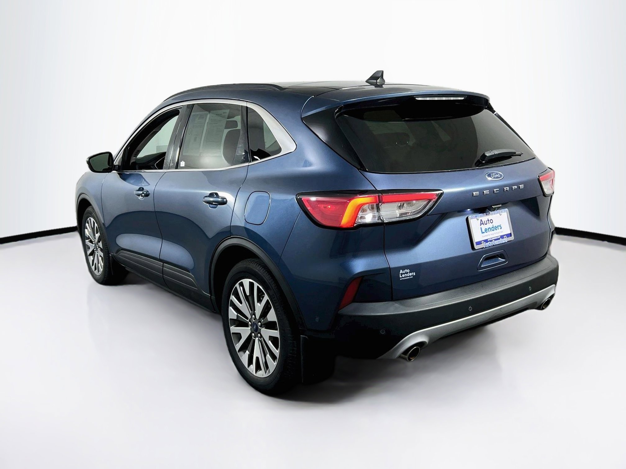 Used 2020 Ford Escape Titanium w/ Titanium Premium Package 2.0 AWD/4WD image 7