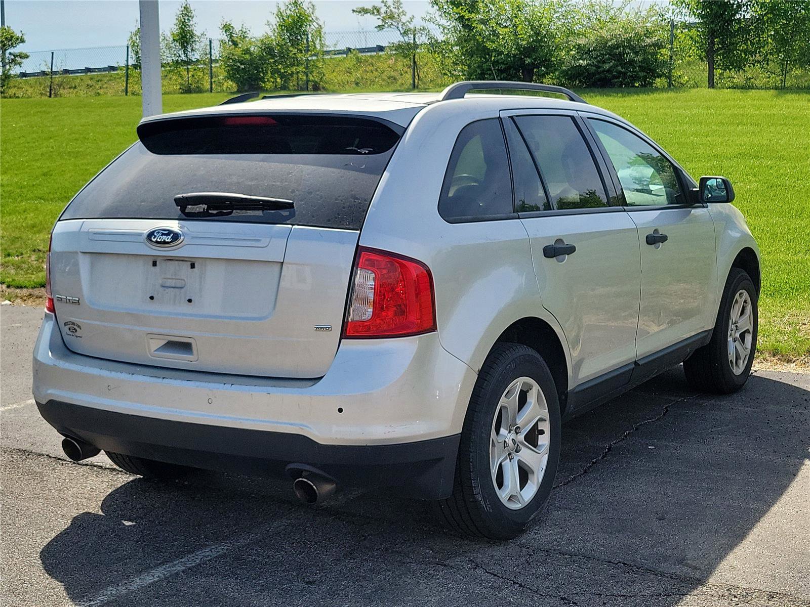 Used 2014 Ford Edge SE w/ Equipment Group 101A AWD/4WD image 7