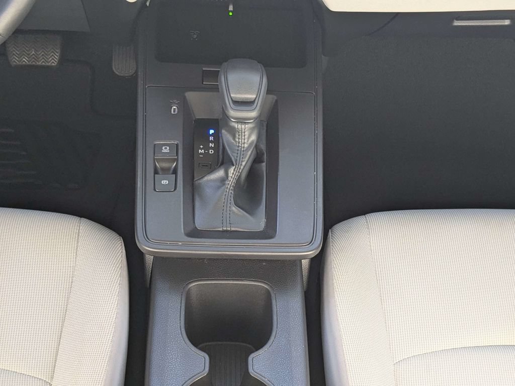 Used 2026 Toyota Corolla Cross LE FWD image 17